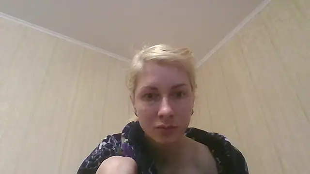 AmberandBlond online show from June 19, 3:59 pm