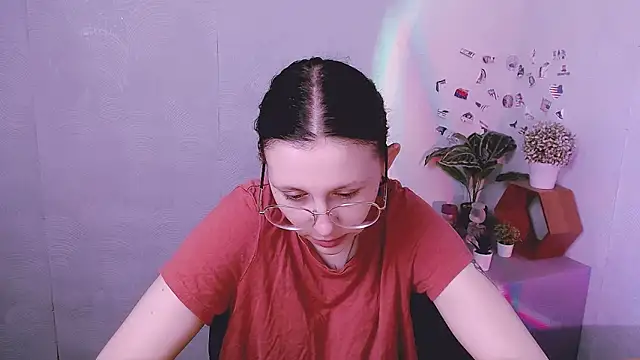 AniMay77 online show from June 16, 6:25 am