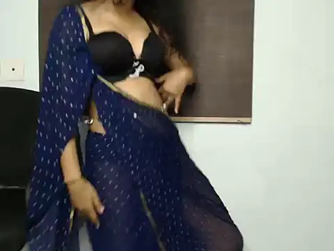 Sexynaina3 online show from July 9, 9:33 am