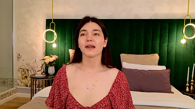 MaddieMeyer online show from July 5, 4:19 am