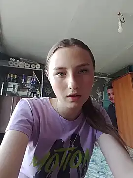 DonnaMayer online show from June 22, 11:29 am