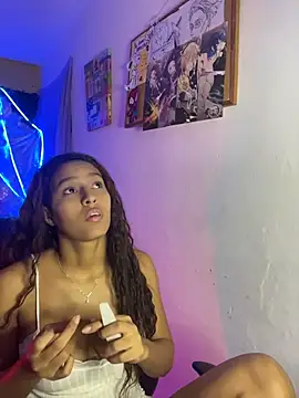 lunauzumaki online show from July 8, 11:40 pm