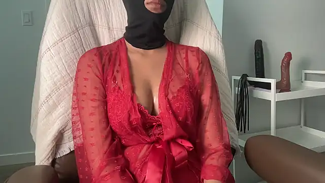 sexykitten220 online show from June 16, 10:33 pm