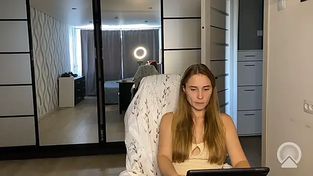Miss Luna meow online show from July 31, 2:51 pm