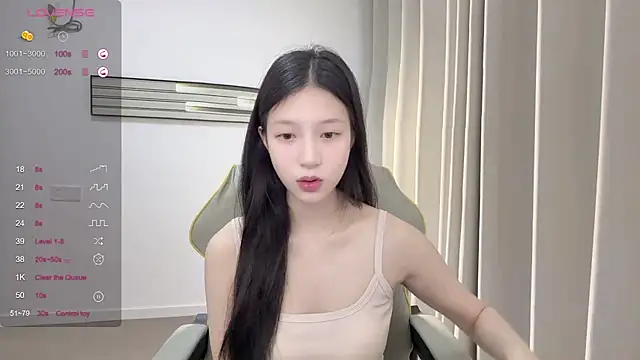 yy-1314 online show from July 8, 11:45 am