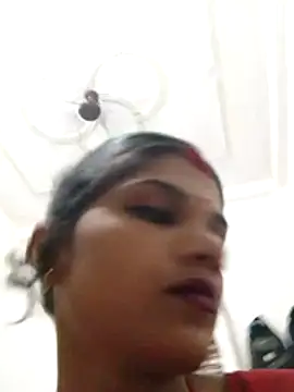 Model-111 online show from July 9, 1:13 pm