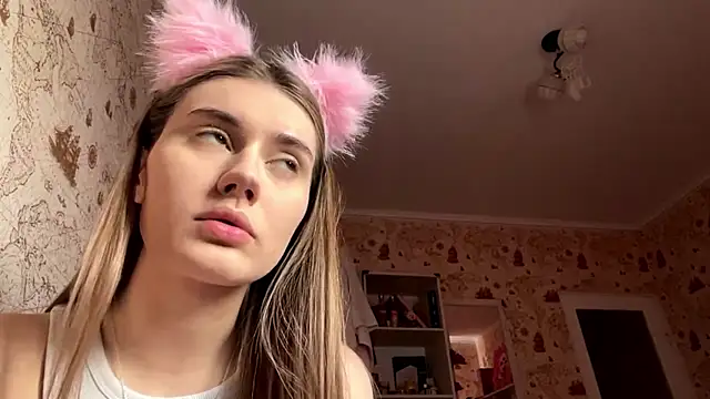 PrincessSkowyra online show from June 24, 3:33 pm