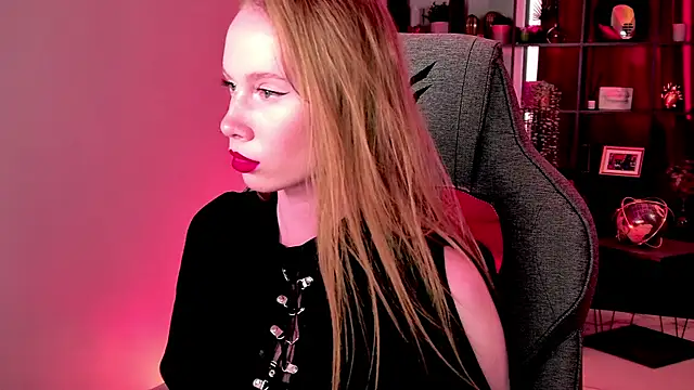 BellaRosewood online show from June 29, 3:01 pm