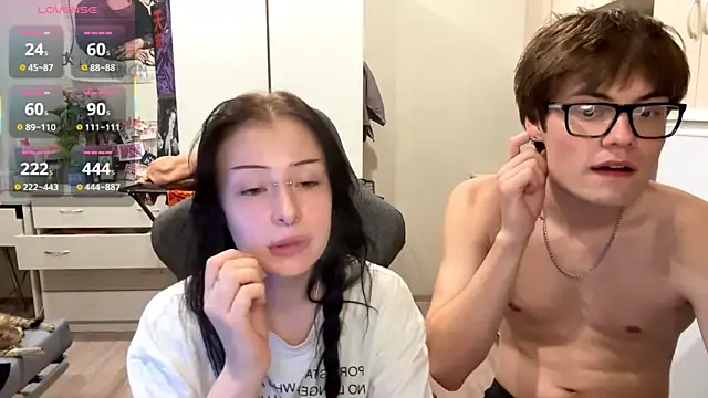 JadeNoiiir online show from July 25, 6:48 pm