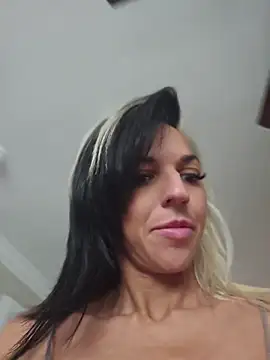 lil jiggly online show from July 10, 8:42 pm