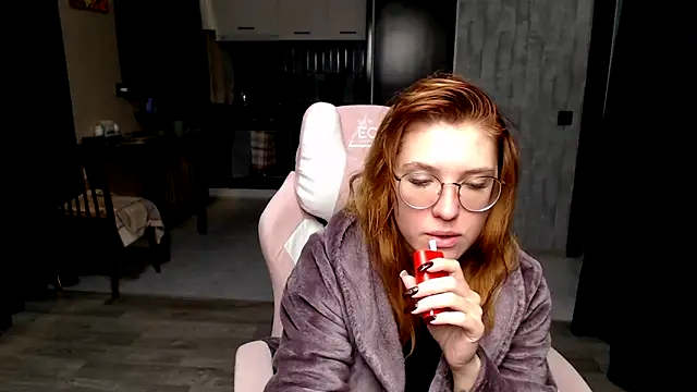 Reginasmilee online show from October 23, 3:34 am