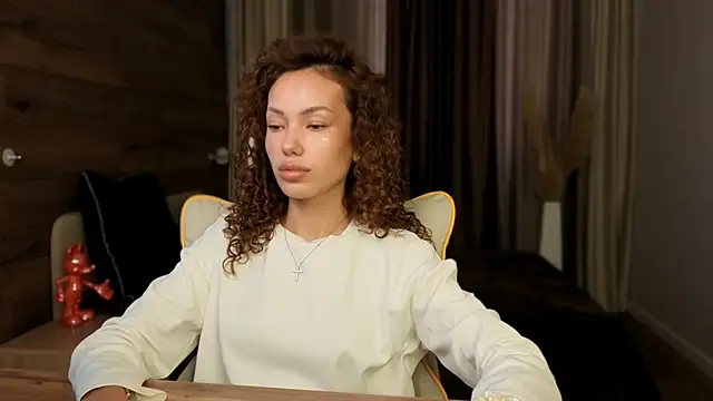 voxlesss online show from July 5, 5:24 am