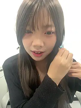 YY-1-1-1 online show from August 4, 7:14 am