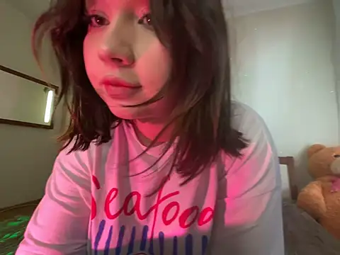 Viviaaan n online show from July 14, 11:05 am