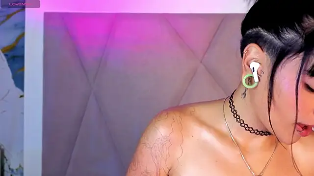 Dakota Blackl online show from July 10, 6:03 am