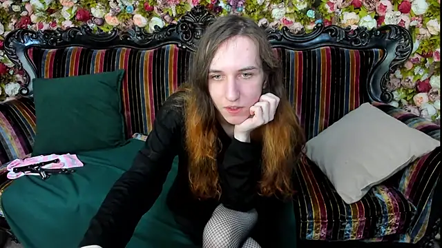 ChrisyBevy online show from June 25, 1:38 am