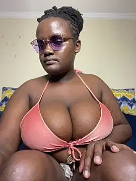 Bustyy Bitch online show from July 2, 11:05 am