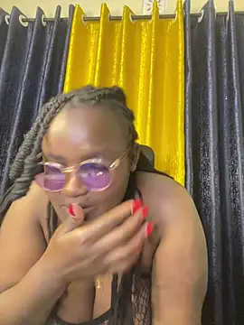 Bustyy Bitch online show from July 27, 4:48 pm