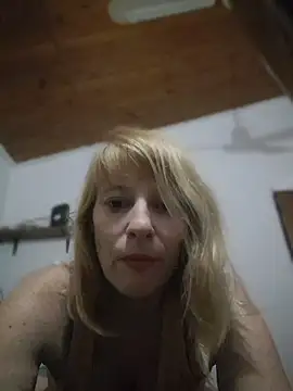 CarmenAmorosa online show from July 17, 2:32 pm