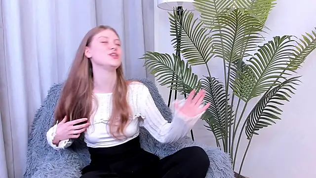 IdaliaKinnick online show from June 30, 11:42 am
