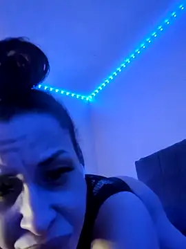 imisamoore69 online show from September 14, 2:59 pm