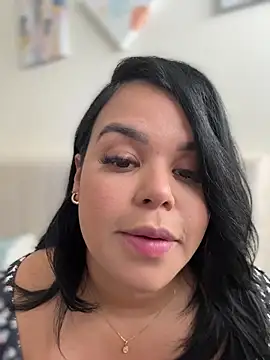 AliceStarshine online show from February 4, 5:38 pm