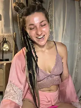 Mathilda-Bloom online show from July 11, 7:03 pm