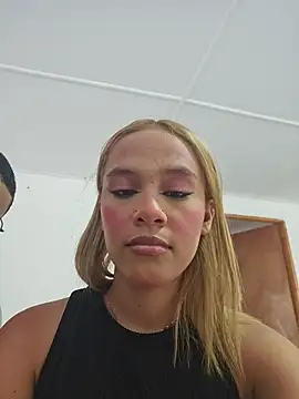 Isabella Fonttana online show from July 9, 12:18 pm
