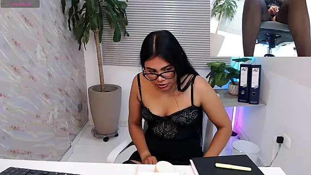 SofiaaReed online show from July 11, 11:21 am