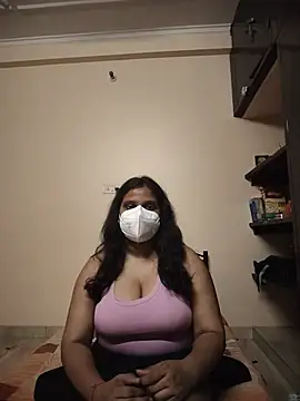 Tasty Bunnyy online show from July 15, 6:45 pm