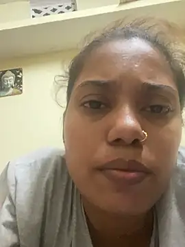 Diamond-girl143 online show from July 10, 6:52 pm