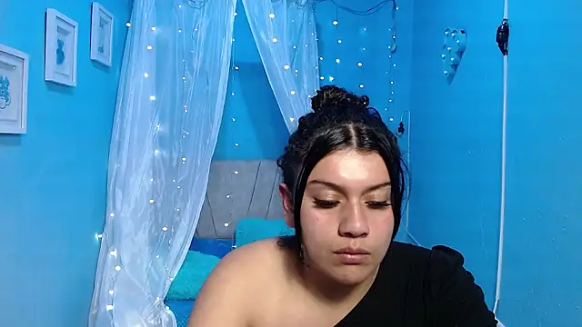Solveig roisin online show from July 14, 1:49 pm