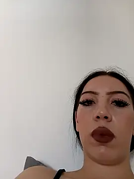 I amJasmine online show from August 4, 2:23 pm