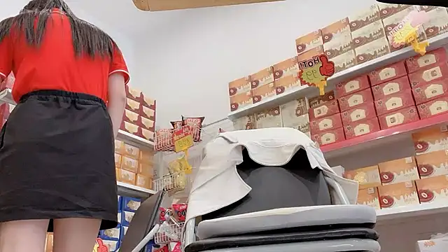 Sayuri Satou online show from April 3, 5:05 am