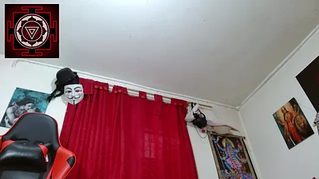 Amanda Valeska online show from December 18, 5:39 pm