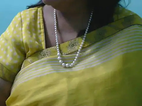 Sweet ritika143 online show from August 6, 7:59 am