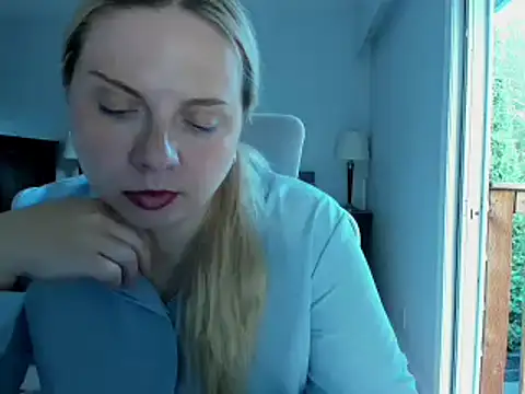 I LOVE YOUUU online show from July 31, 2:34 am