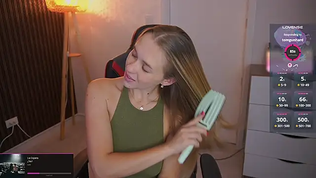 DanikaDillan online show from April 15, 2:23 am