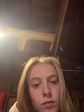 dirtylittlefantasy online show from August 4, 4:29 am