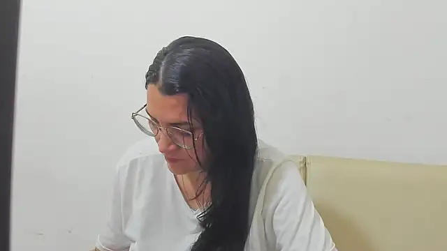 MARILYN GARCIA online show from March 10, 1:31 am