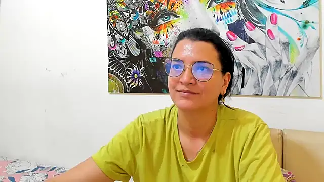 MARILYN GARCIA online show from March 27, 3:35 pm