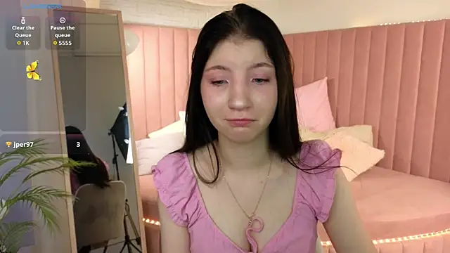 emmy dreamy online show from August 7, 1:56 am