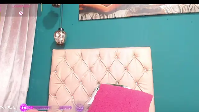 Snapshot of Tinna_Flirt chatting on October 23, 5:02 am Tinna Flirt online show from October 23, 5:02 am