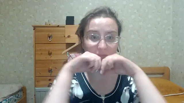 Snapshot of Smart_Rose chatting on September 15, 9:44 pm Smart Rose online show from September 15, 9:44 pm