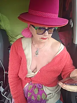 MucMilf59 online show from November 16, 10:59 am