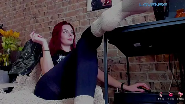 MrsVenus online show from March 24, 11:59 am