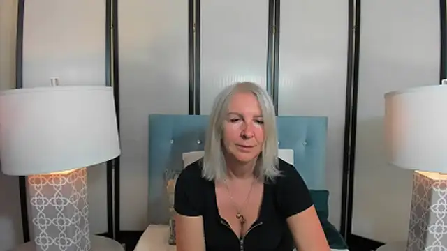 EricaTop online show from May 28, 8:18 pm