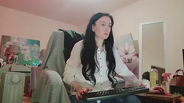 lara heaven online show from February 8, 10:41 am