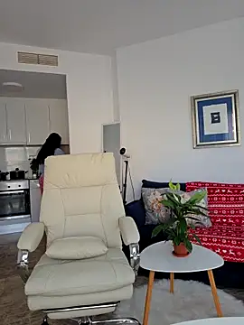 DannaaMeliza online show from December 5, 12:39 pm