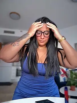 DannaaMeliza online show from October 31, 11:47 am